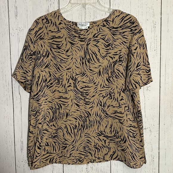 Due per Due 100% Silk Brown Animal Print Flowy Short Sleeve Blouse Size 16 - Picture 1 of 3